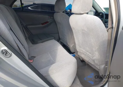 2004 Toyota Corolla Le z USA, uszkodzony, nr VIN JTDBR32EX42024809